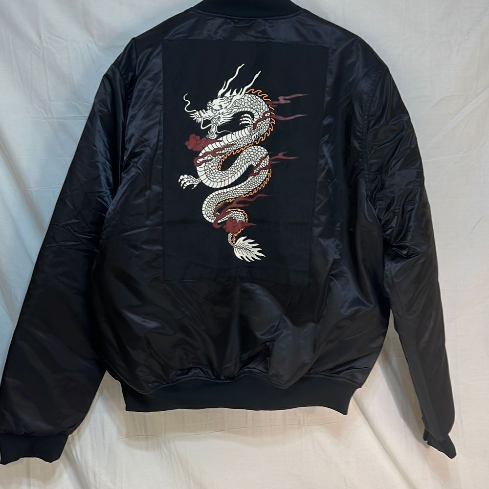 Trippie Redd Dark sundaze Dragon Embroidered Bomber Jacket- NWT- Small‎